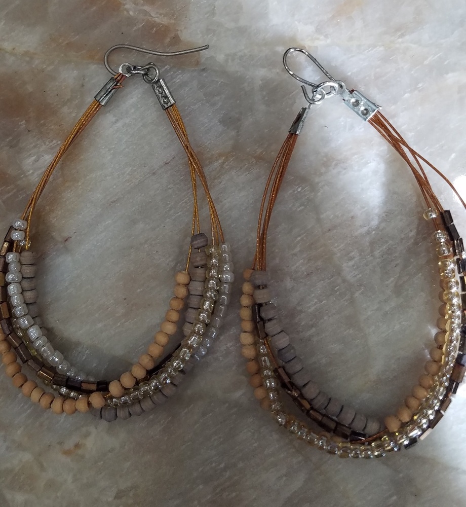 21/2" WIRE EARTHTONE BEADED DROP EARRINGS